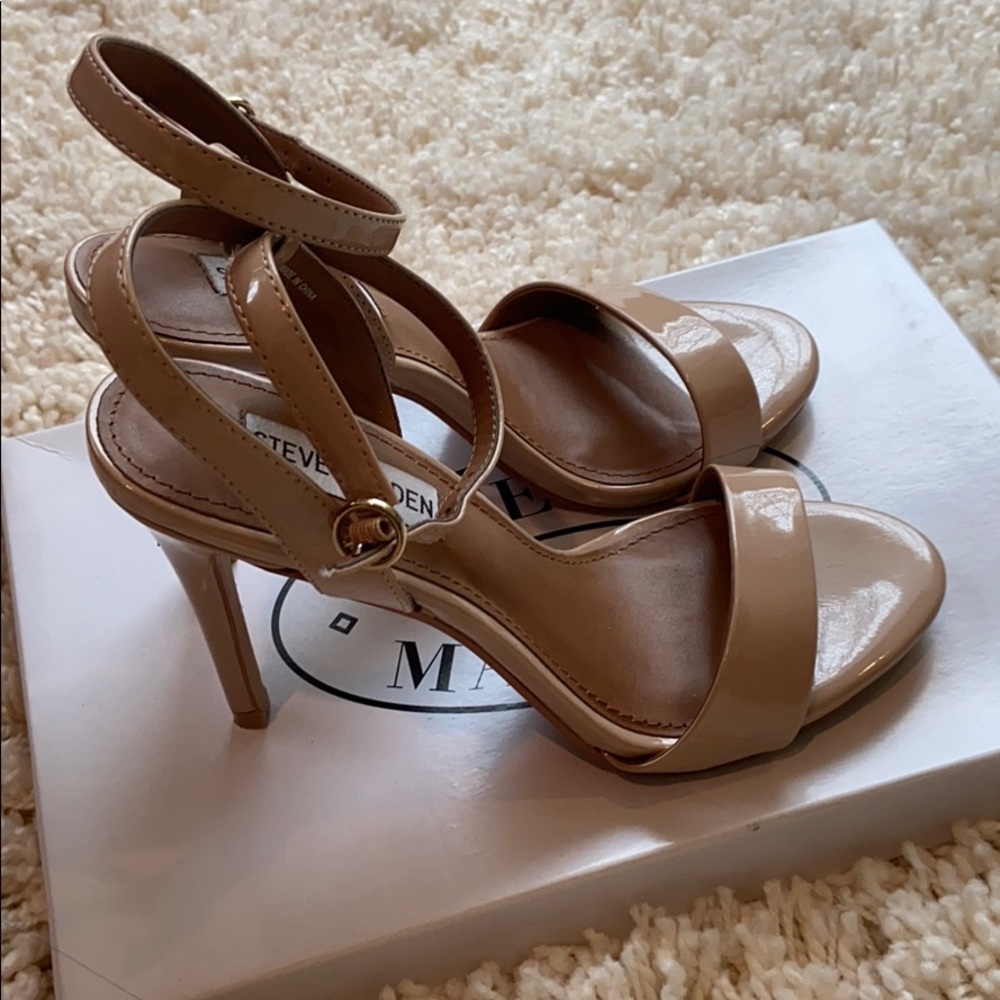 *New* Steve Madden nude sandal dress heels